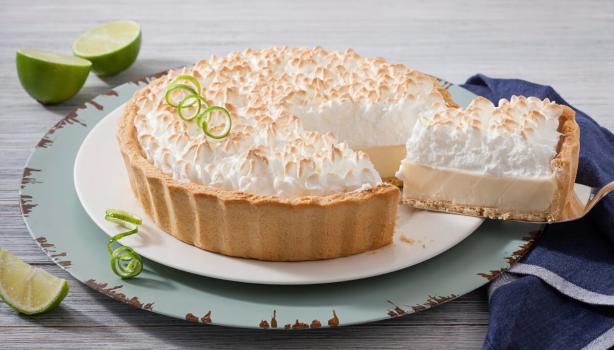 Torta de limão com merengue: aprenda a fazer essa delícia em casa 
