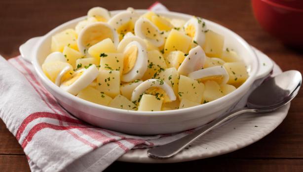 Salada de batata com ovo: um prato simples e delicioso