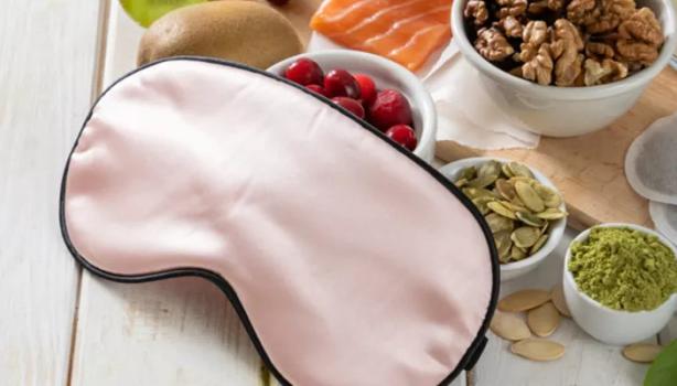 Comer e deitar faz mal: será que é verdade?