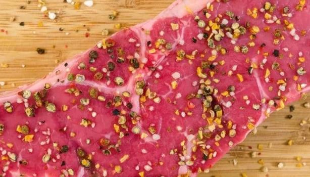 Falta de proteína: o que é a deficiência de proteínas e como cuidar?