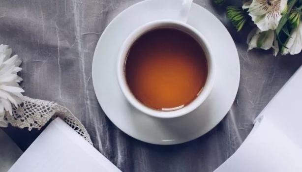 Chá para gordura no fígado: 5 chás imbatíveis