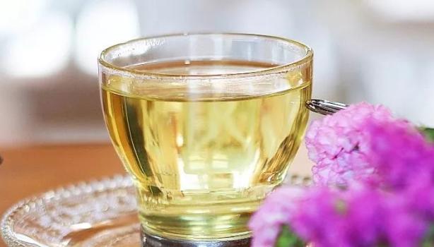 10 chás para cólica menstrual: acabe com essa dor
