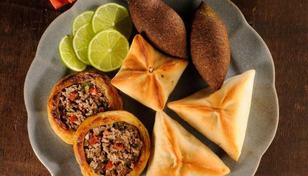 Esfiha fechada ou Esfha aberta: qual a sua favorita? 