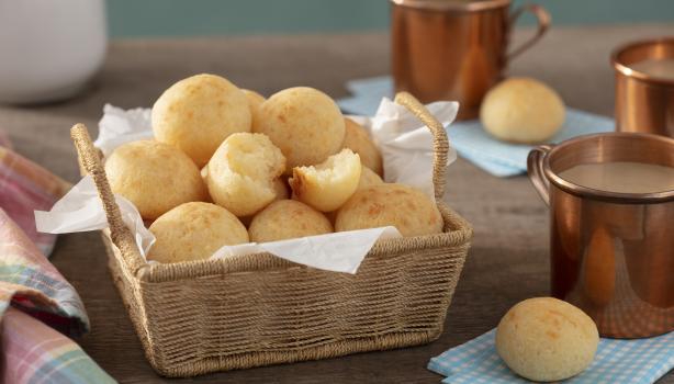 8 Receitas de pão de queijo: sabor mineiro e turbinado na sua casa! 