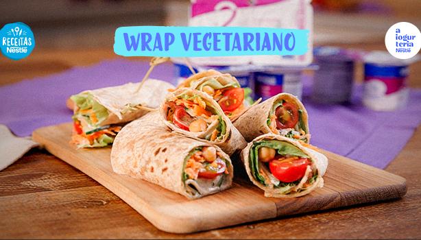 Fotografia de wrap e ao lado o nome da receita e logos de marca.
