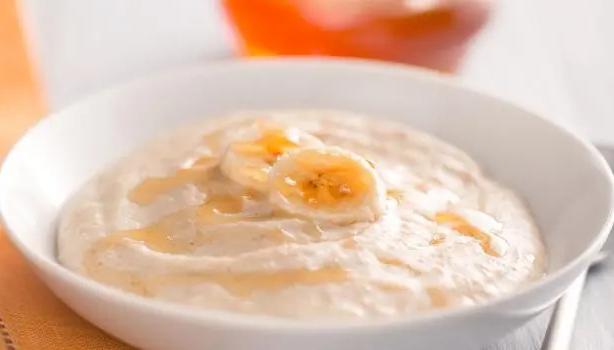 Banana com aveia: Receitas e benefícios dessa combinação deliciosa 