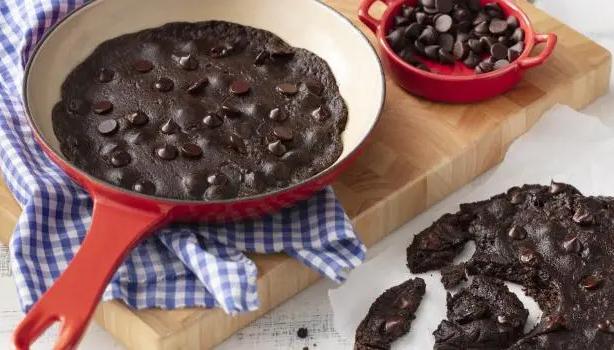 Da para fazer bolo sem forno? Opções práticas para comer um docinho 