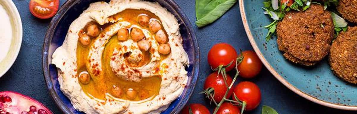 Comida Árabe: A culinária árabe na mesa do brasileiro