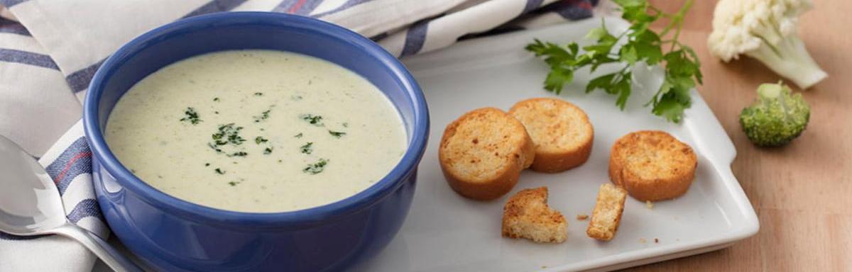 Sopa Cremosa de Couve-flor e Brócolis