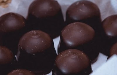 Chocolates em uma cesta