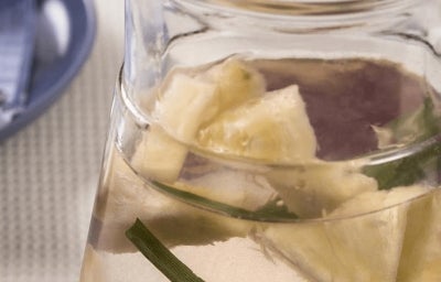 Água Aromatizada de Capim-santo e Abacaxi