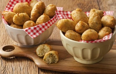 Receitas com aipim: bolinho de macaxeira