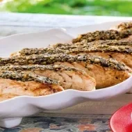Posta de Peixe com Crosta de grãos e Creme de Iogurte
