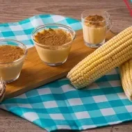 Montagem com a imagem da receita à esquerda e ao lado o título, com fundo chapado em azul e logo de Molico e Receitas Nestlé.