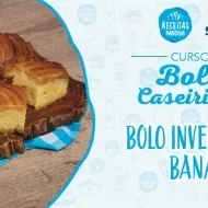 Montagem com a imagem da receita de bolo de banana à esquerda e à direita o título da aula.