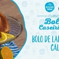Montagem com a imagem da receita de bolo de laranja à esquerda e à direita o título da aula.