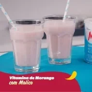 Fotografia de uma vitamina de morango
