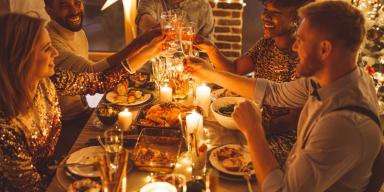Capa - Receitas de Natal: guia completo para arrasar! Família reunida para a ceia de natal