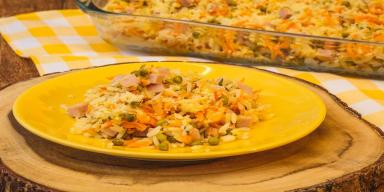 Arroz de Forno com Peito de Peru e Maggi Meu Segredo