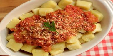 Nhoque ao Molho de Tomate
