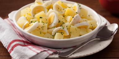 Salada de batata com ovo: um prato simples e delicioso