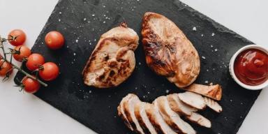 75 receitas com peito de frango para todas as ocasiões