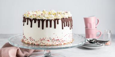 Bolo de Festa: Como Fazer em Casa Esse Símbolo de Comemoração 