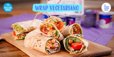 Fotografia de wrap e ao lado o nome da receita e logos de marca.