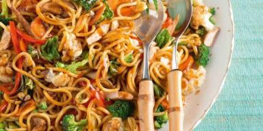 Yakissoba com legumes