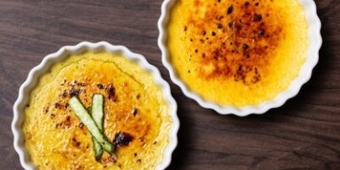 rème brûlée salgado de aspargos e bacon e  Crème brûlée de baunilha e laranja.