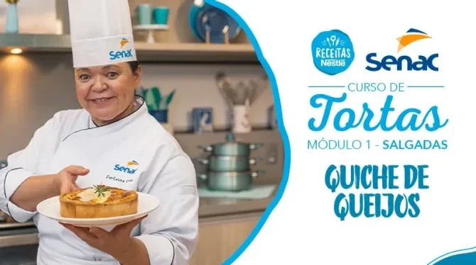 Montagem com a imagem de uma chefe com uniforme branco à esquerda e à direita o título da aula de quiche de queijos