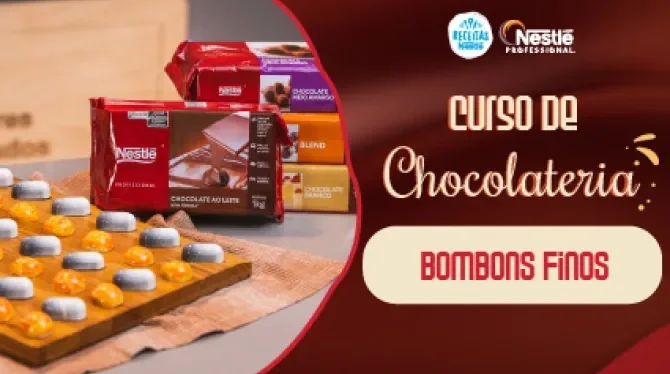 Imagem com a foto da receita à esquerda e o título do curso à direita com os logos no topo