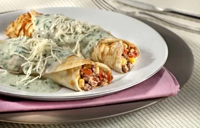 panqueca-nutren-senior-carne-moida-molho-espinafre-receitas-nestle panqueca-nutren-senior-carne-moida-molho-espinafre-receitas-nestle