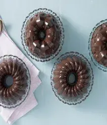 Gosta de chocolates e não sabe o que fazer para essa Páscoa? Confira nessa foodlist receitas variadas para você utilizar da m