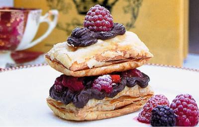 mil-folhas-frutas-bosque-toque-cardamomo-receitas-nestle mil-folhas-frutas-bosque-toque-cardamomo-receitas-nestle