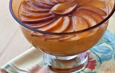 taca-dourada-especiarias-nectarinas-receitas-nestle