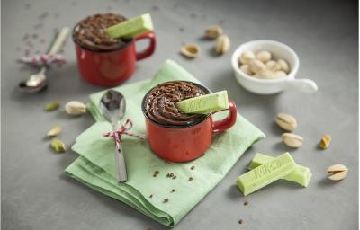 Brigadeiro-de-Colher-com-KitKat-Pistachio-receitas-NESTLÉ Brigadeiro-de-Colher-com-KitKat-Pistachio-receitas-NESTLÉ