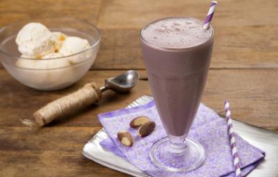 Milkshake-nutren-beauty-dark-chocolate-receitas-nestle