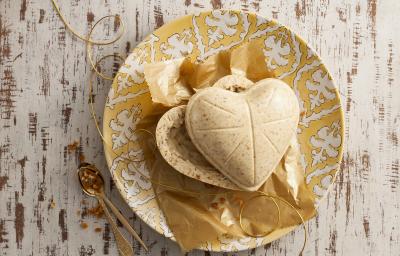Ovo-Branco-com-Crocante-de-Amêndoas-e-Erva-doce_receitas-Nestlé