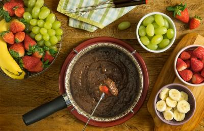 fondue-nesfit-bebida-aveia-cacau-receitas-nestle fondue-nesfit-bebida-aveia-cacau-receitas-nestle