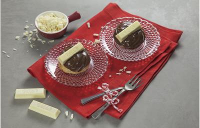 canapé-com-brigadeiro-kitkat-white-Receitas-NESTLÉ canapé-com-brigadeiro-kitkat-white-Receitas-NESTLÉ