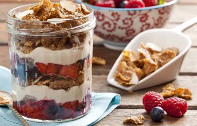 surpresa-frutas-vermelhas-iogurte-nesfit-receitas-nestle surpresa-frutas-vermelhas-iogurte-nesfit-receitas-nestle