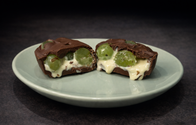 Ovo fatia com seis sabores NESTLÉ® PROFESSIONAL®, crocante e irresistível.