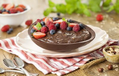 ovo-colher-creme-cacau-avela-frutas-vermelhas-receitas-nestle