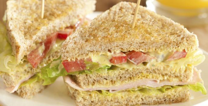 club-sanduiche-maggi-receitas-nestle