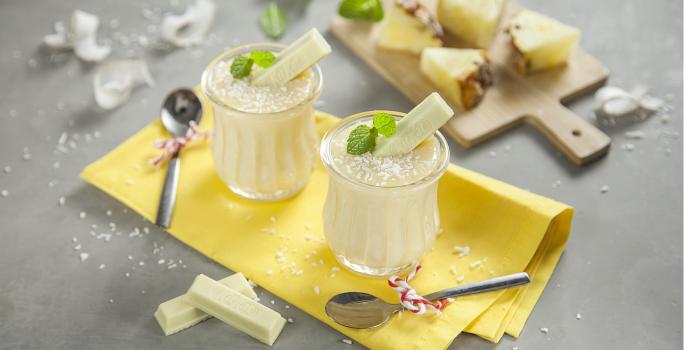 Beijinho-de-Colher-com-KitKat-Pineapple-Receitas-NESTLÉ