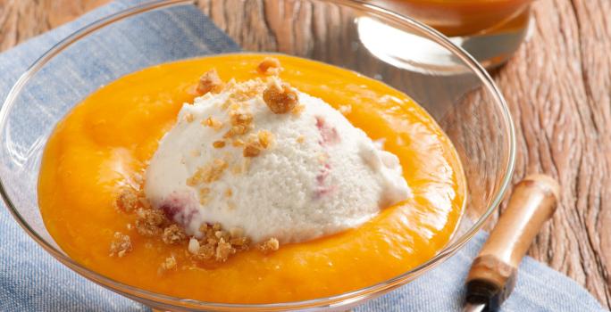 creme-frutas-gelato-panna-cota-crocante-amendoim-receitas-nestle