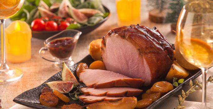 Mini Tender com Salada de Natal | Receitas Nestlé Mini Tender com Salada de Natal | Receitas Nestlé