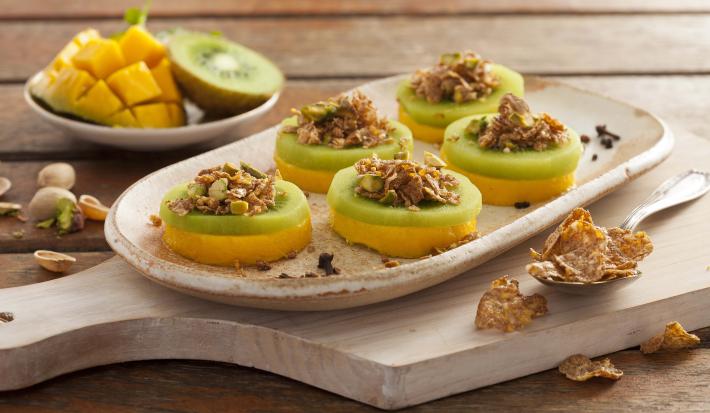canapes-frutas-aromatizadas-crocante-nesfit-pistache-receitas-nestle