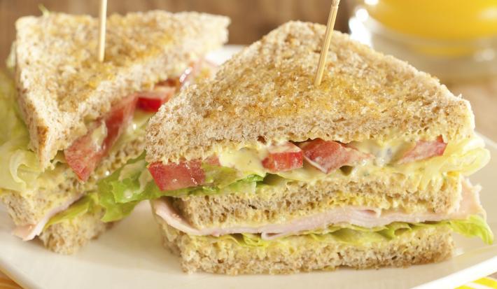 club-sanduiche-maggi-receitas-nestle